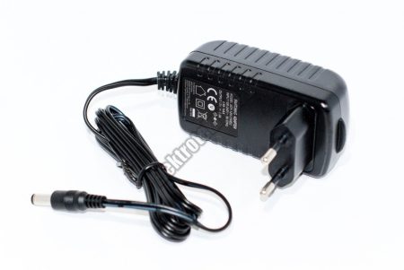 7910B Hálózati adapter 12V / 2A. 
