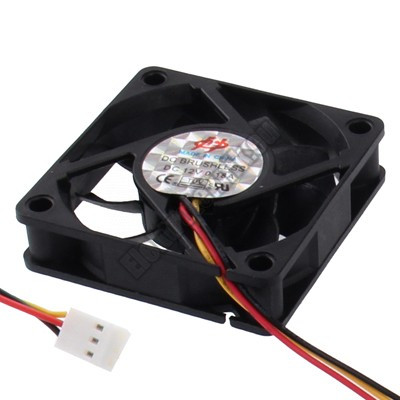 E038  Ventillátor 60x60x15mm 3pólusú