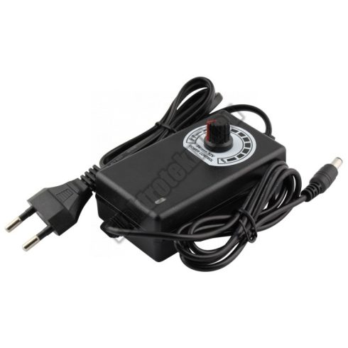 E216 Univerzális hálozati adapter 3 -12VDC